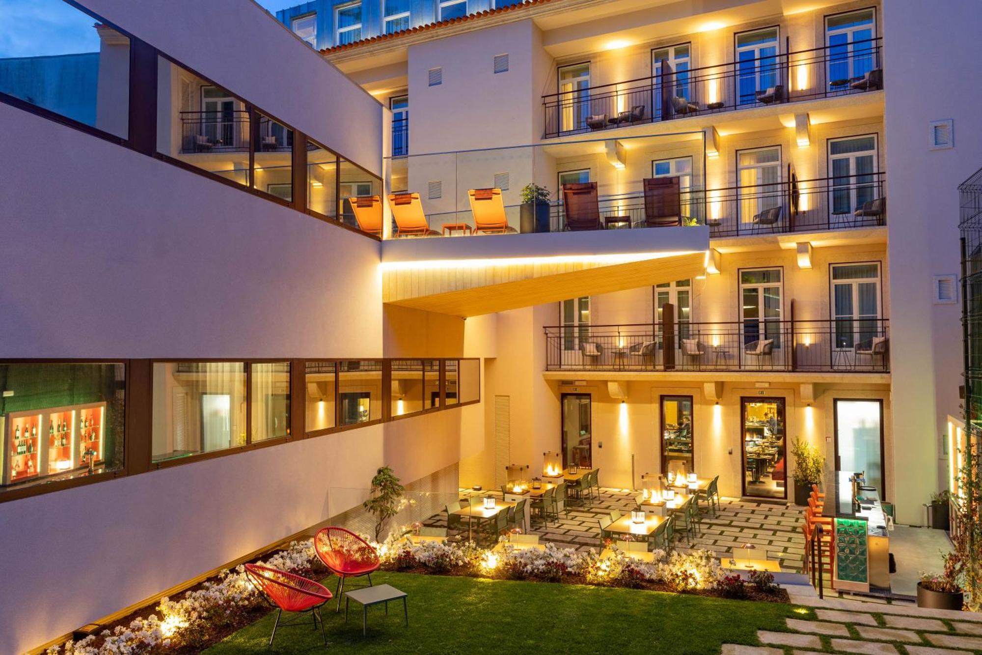 Arts Porto, Tapestry Collection By Hilton Hotel Oporto